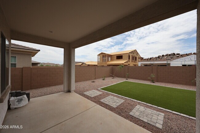 Building Photo - 7683 W Smoketree Dr