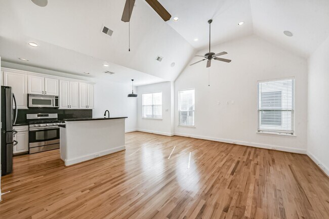 Building Photo - Offered by Precision Realty & Management, LLC!!