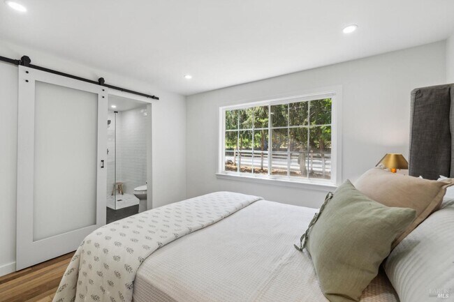 Building Photo - 2188 First Ave