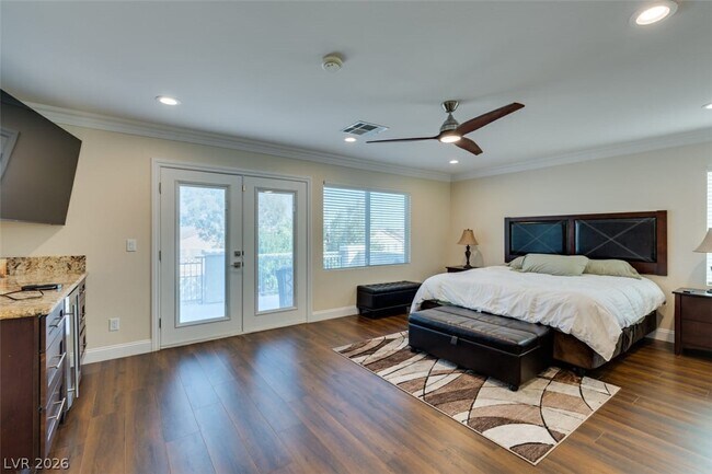 Building Photo - 5056 Shadow Palm Ct