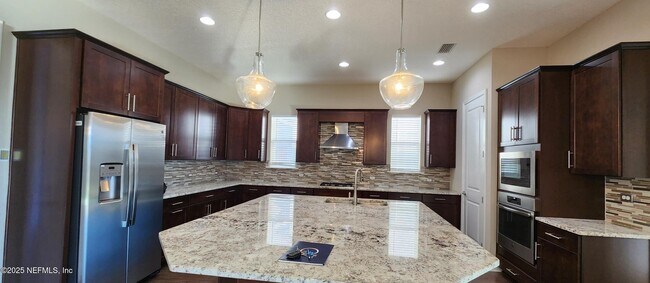 Building Photo - 2711 Tartus Dr