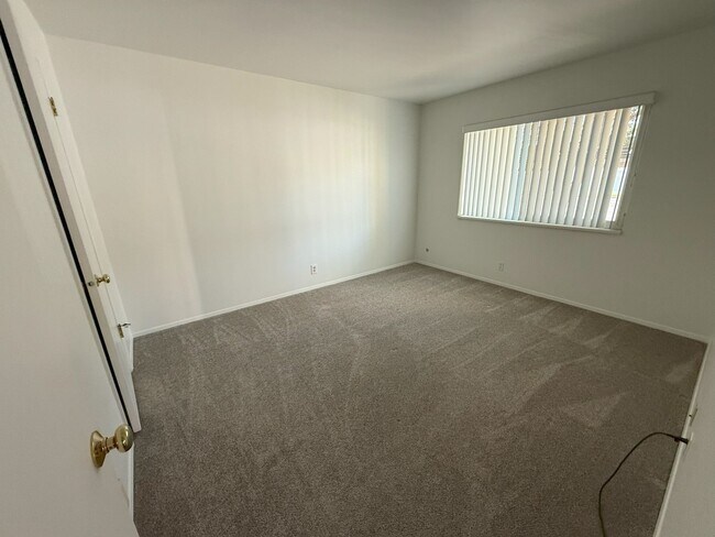Building Photo - 1228 Ridge Meadow Ln