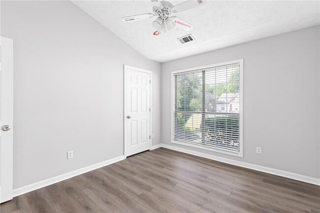Building Photo - 2110 Racquet Club Cir NW