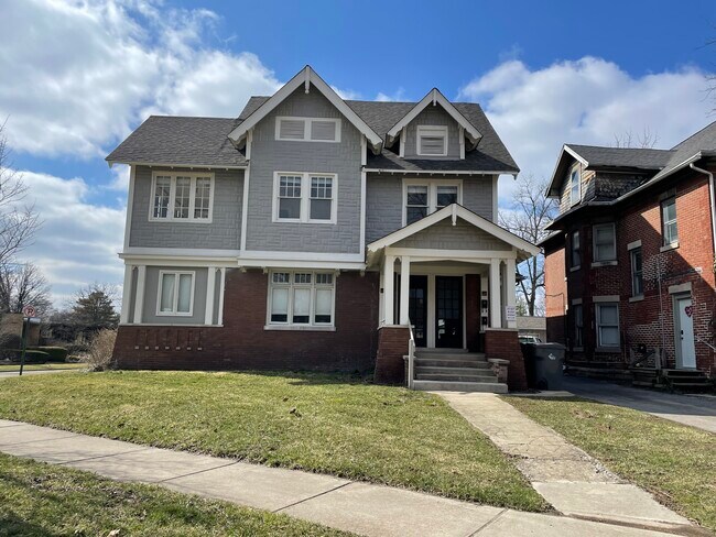 Downey Street View - 5360 Julian Ave