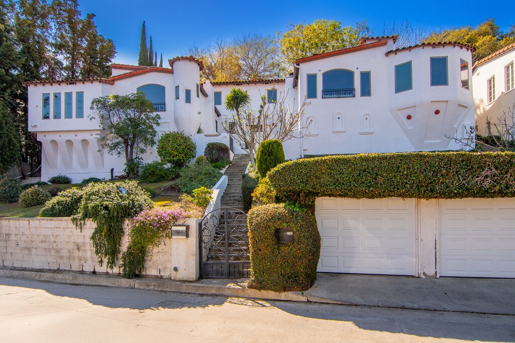 Building Photo - 3702 Arbolada Rd
