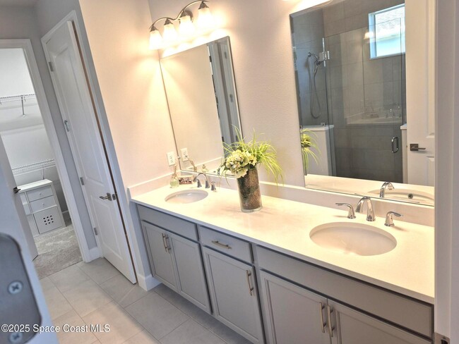 Building Photo - 2779 Pangea Cir