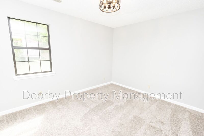 Building Photo - 6114 Sasha Ln