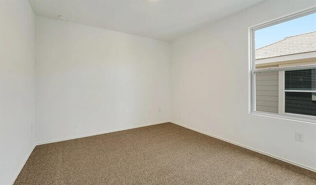 Building Photo - 12314 Silversmith Ln