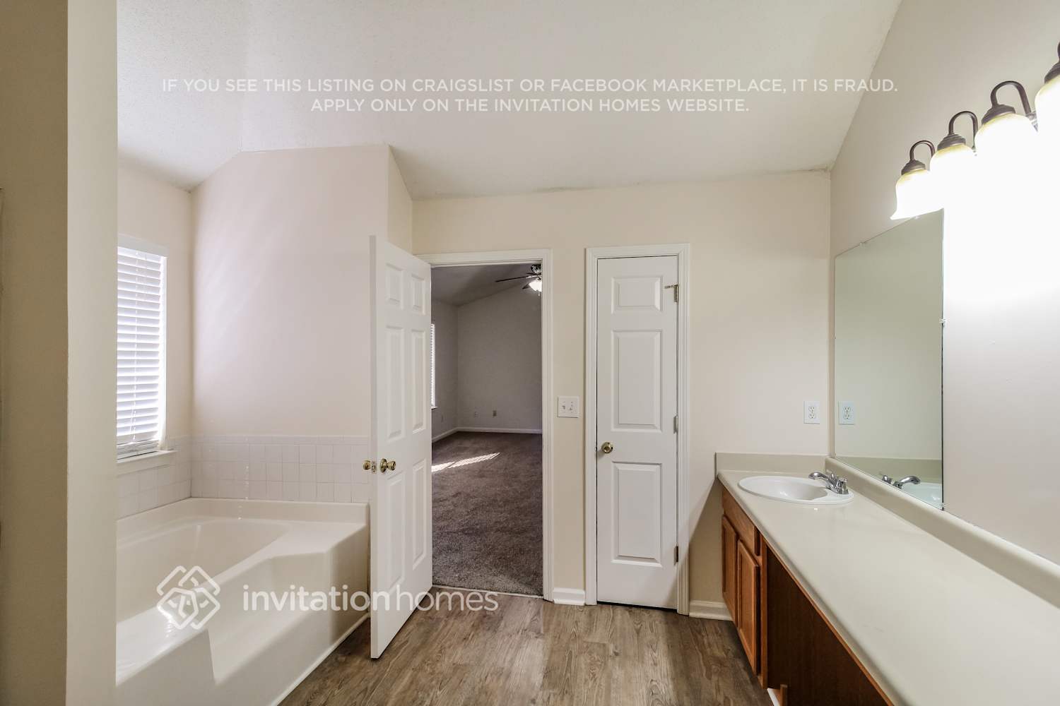 Building Photo - 2204 Eagles Nest Cir