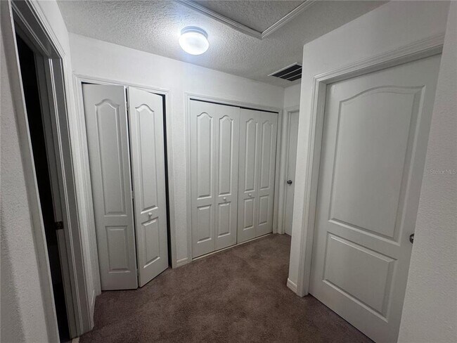 Building Photo - 2853 Adelaide Ct