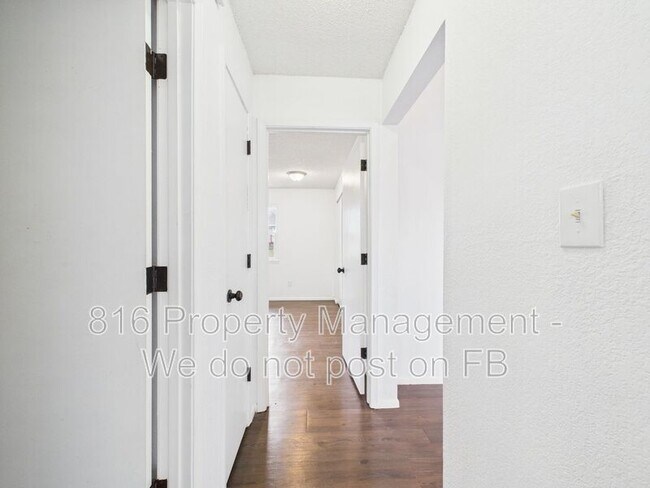 Building Photo - 10514 E 41st Terrace