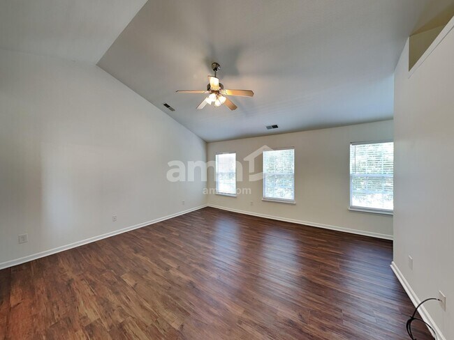 Building Photo - 130 Nevis Ln