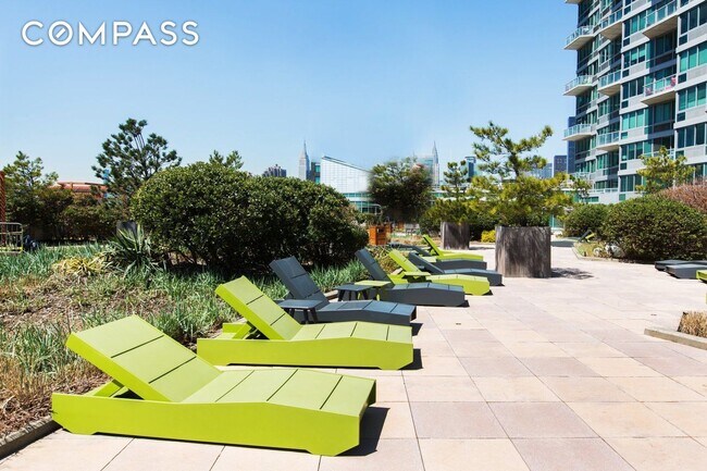 Building Photo - 46-30 Center Blvd