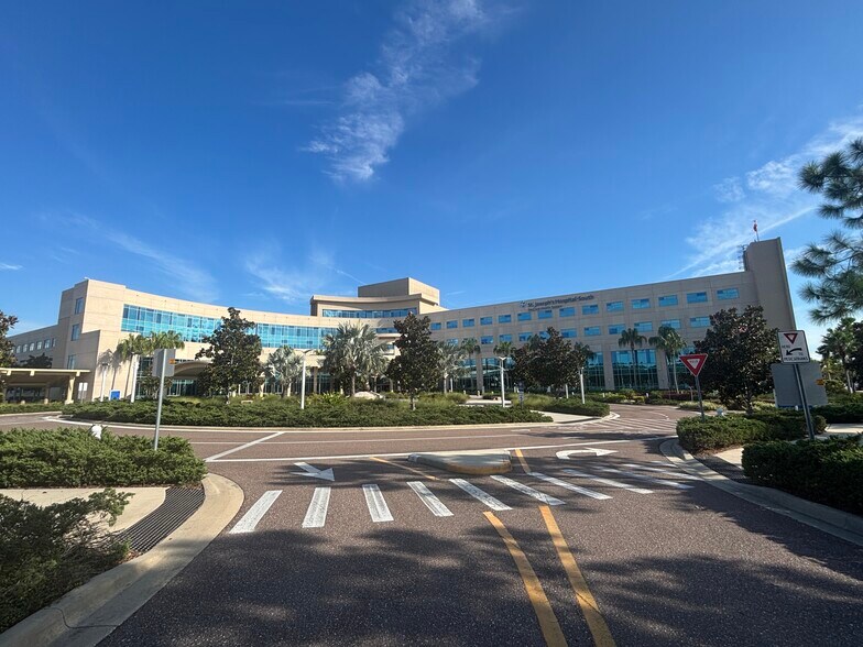 Building Photo - 9663 Channing Hill Dr