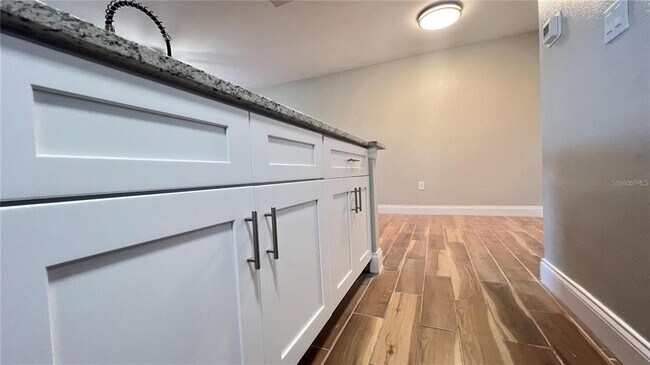 Building Photo - 3038 Parkway Blvd