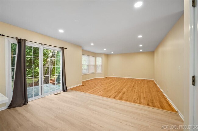 Building Photo - 438 W Meadow Mist Ln