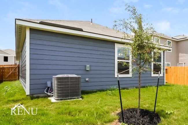 Building Photo - 2822 Citron Garden