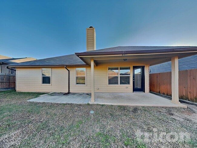 Building Photo - 936 Deer Valley Dr