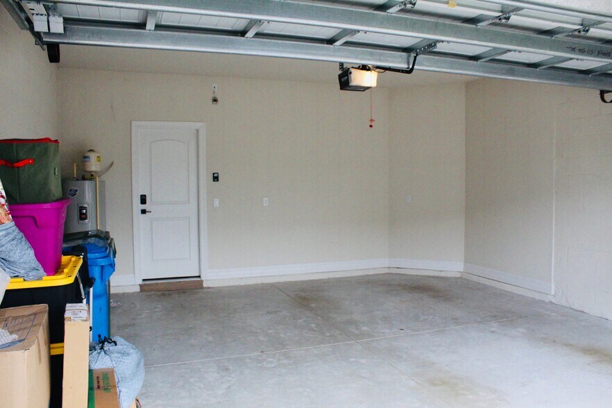 Building Photo - 4408 Appleton Cir W