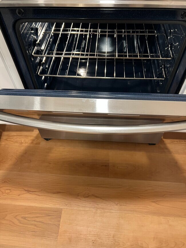 Building Photo - 4427 38th Ave SW