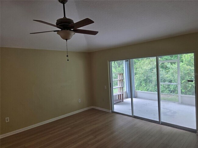 Building Photo - 1424 Wylie Ct