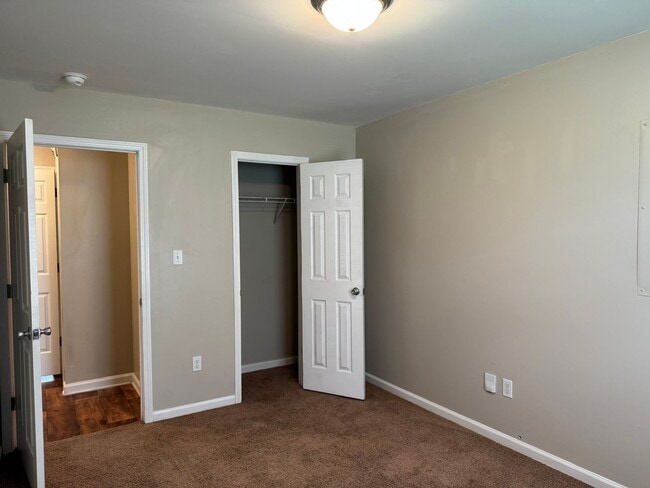 Building Photo - 222 Pappy Dr