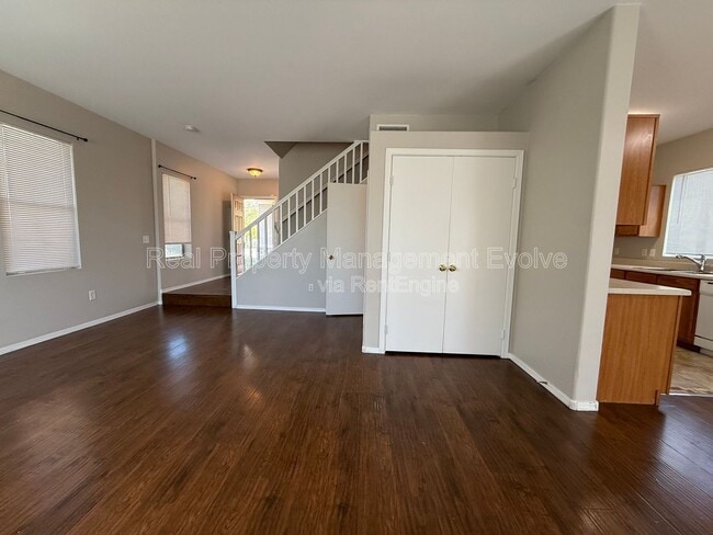 Building Photo - 7238 S 42nd Ln