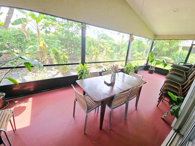 Building Photo - 5 Heather Trace Dr