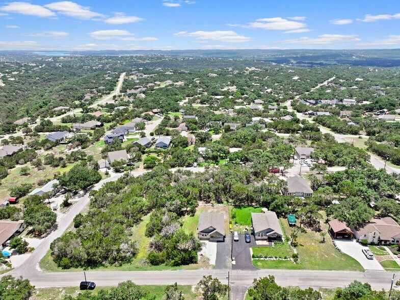 Building Photo - 1777 Point View
