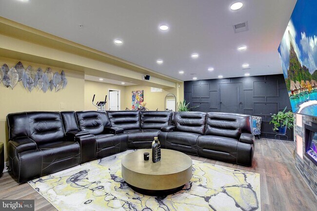 Building Photo - 11263 Penzance Ln