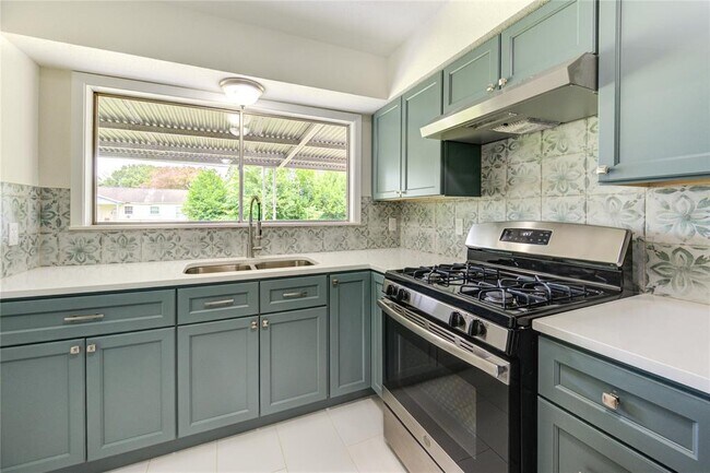 Building Photo - 10111 Fonville Dr
