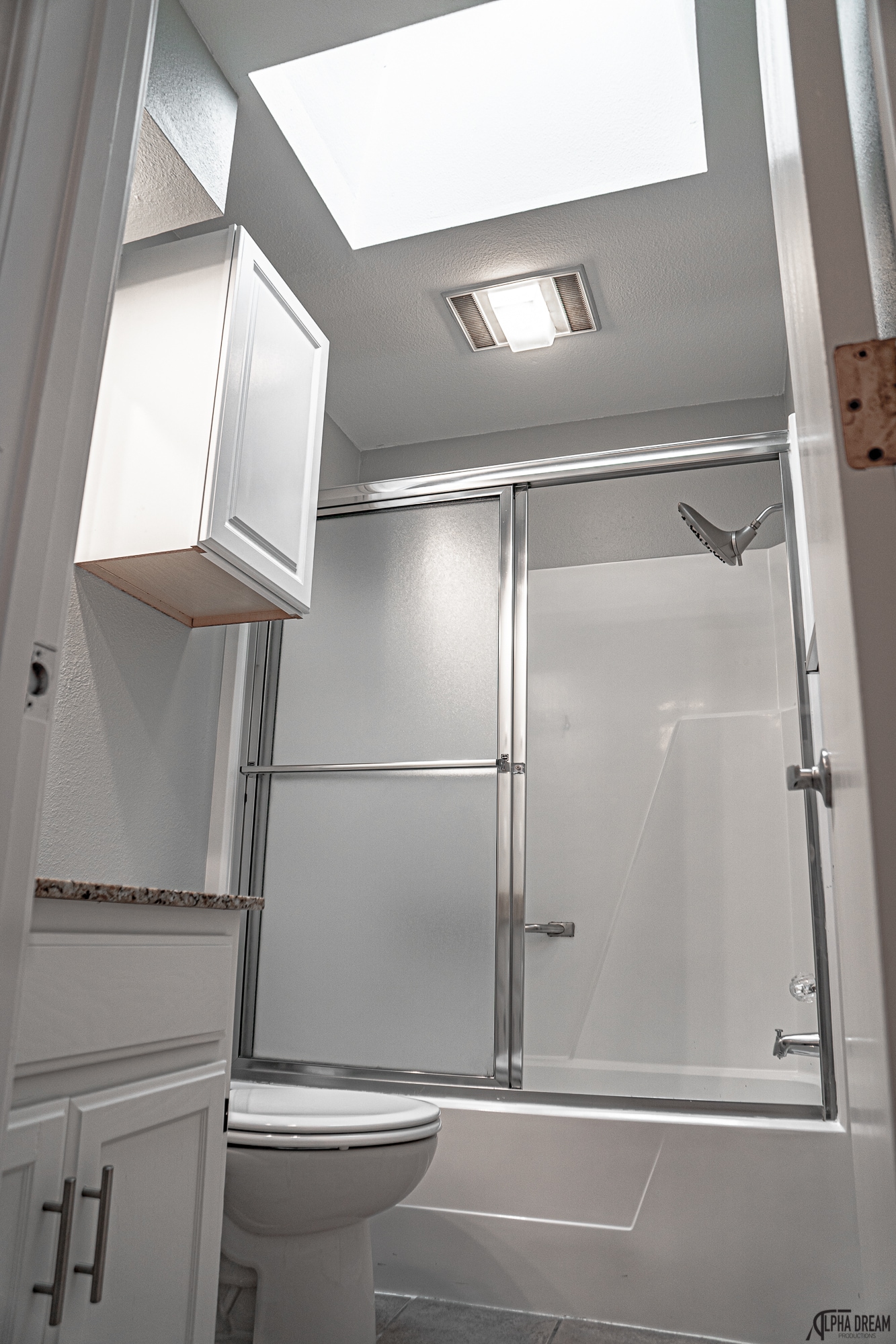 Building Photo - 1370 Oakland Ave