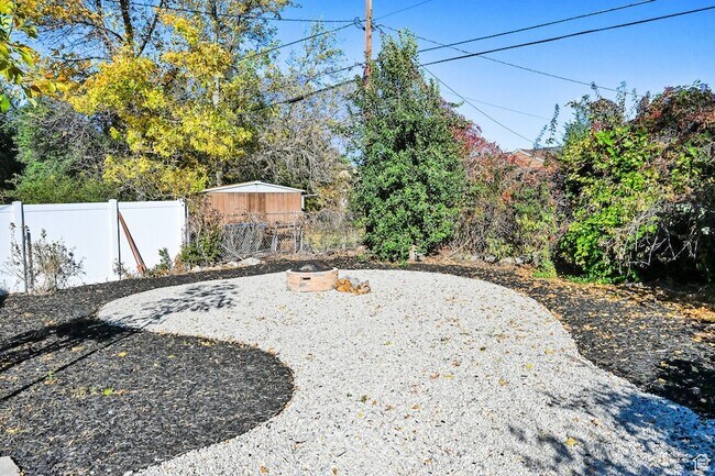 Building Photo - 7899 S Grant St