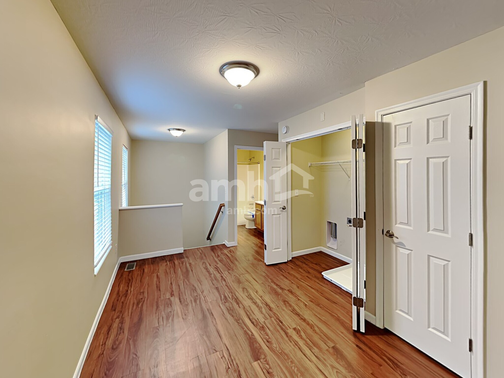 Building Photo - 1231 Candora St