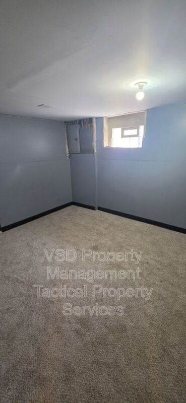 Building Photo - 3486 W 60th St