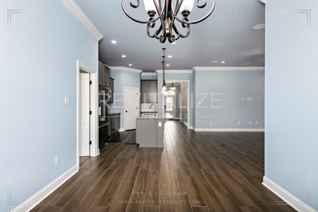 Building Photo - Stunning Luxury Home in Silverhill with Hu...