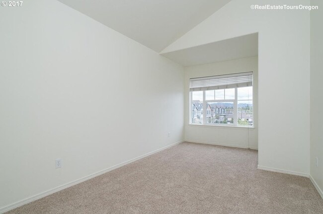 Building Photo - 1407 SW 175th Ave
