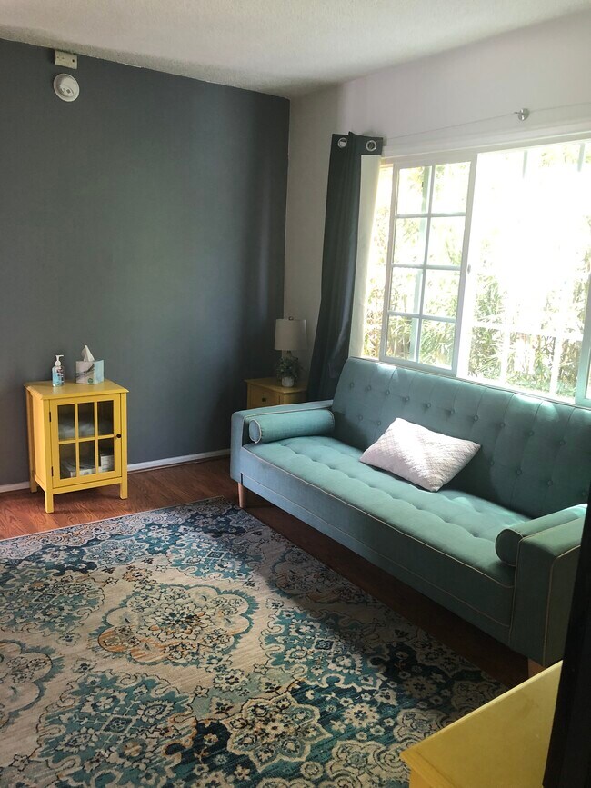 Building Photo - 3813 Vinton Ave