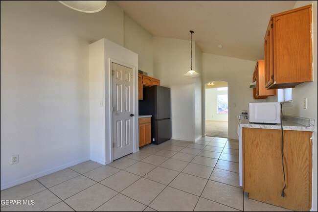 Building Photo - 5568 Rick Husband Dr