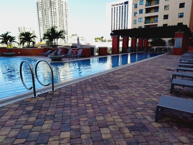 Building Photo - 100 N Federal Hwy