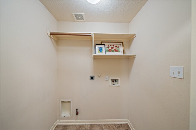 Building Photo - 16910 Port O Call St