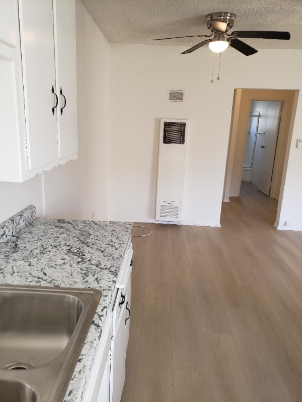 Building Photo - 1713 Scott Rd