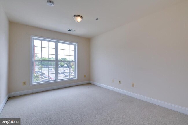 Building Photo - 2026 N Culpeper St