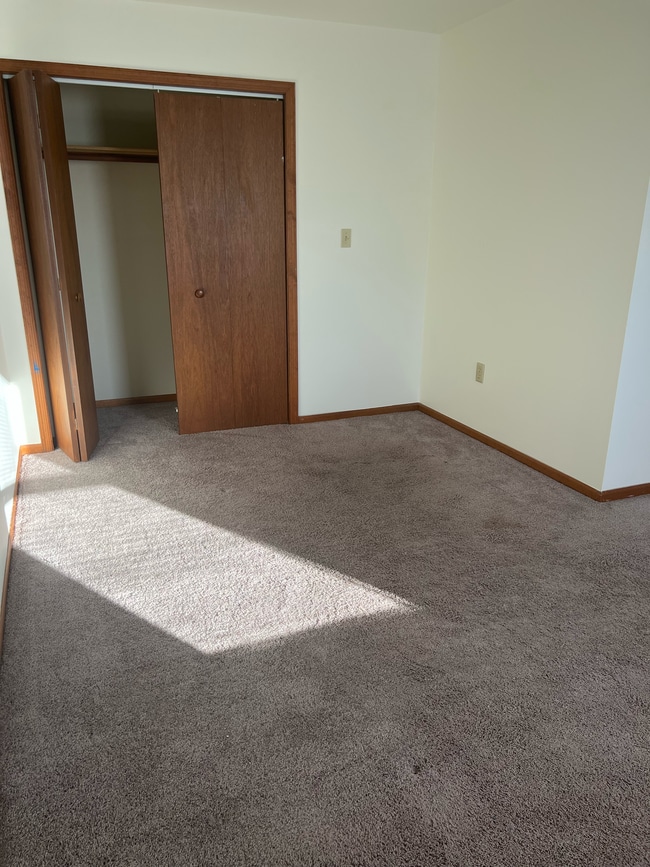 Building Photo - 162 S 19th St