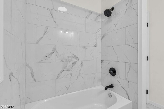 Building Photo - 55 Orchard Dr