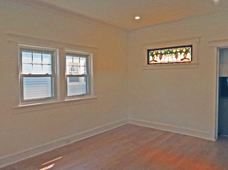 Building Photo - 1286 Oakwood Ave
