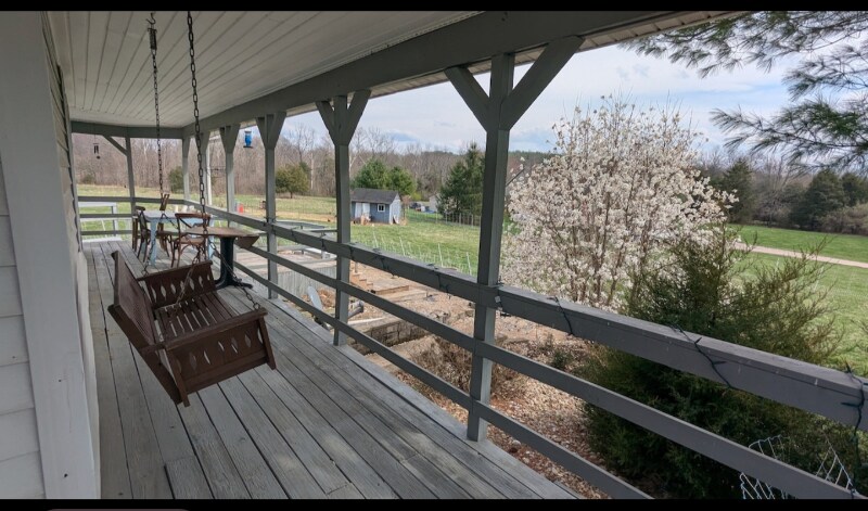 Building Photo - 16020 Union Rd