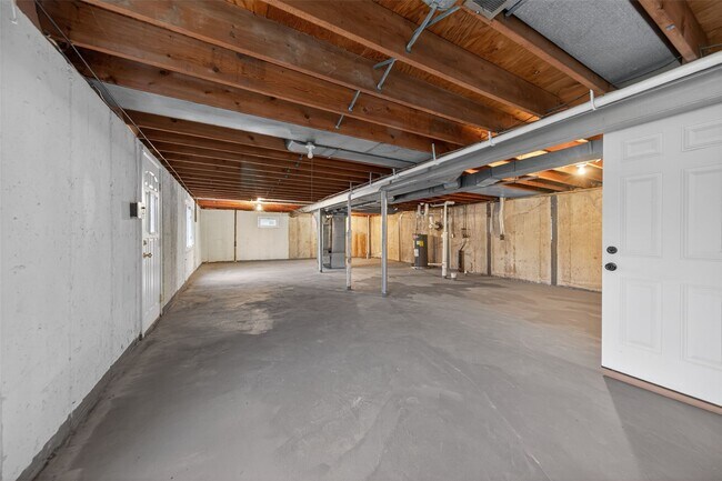 Building Photo - 67 Strecker Rd