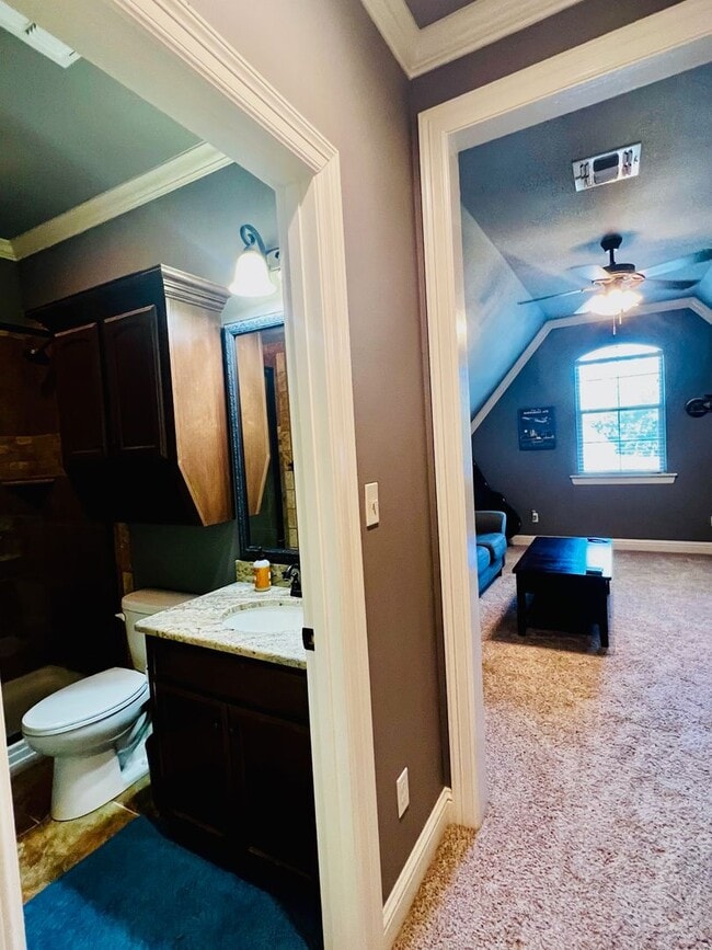 Building Photo - 459 Long Acre Dr