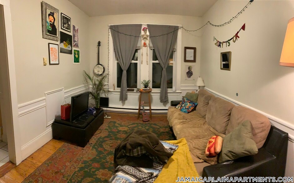 Building Photo - 108 Hyde Park Ave